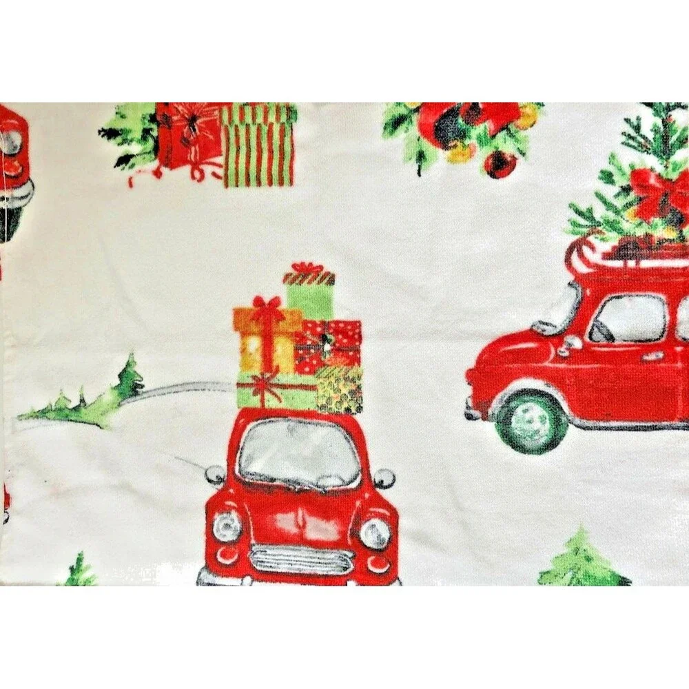 Christmas Tree Red Hippie Bug Car Hand Towels Set of 2 Guest Bathroom Holiday